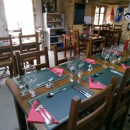 Belonga Mick فندق *