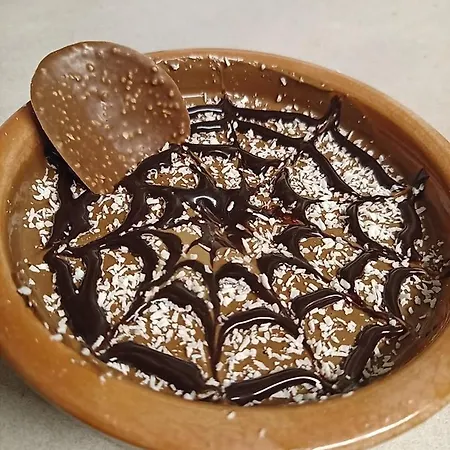 Belonga Mick Hotel *