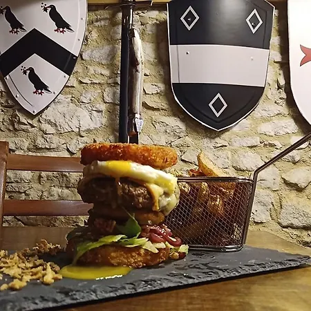 Belonga Mick فندق *