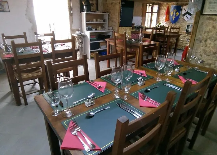 Belonga Mick Hotel *