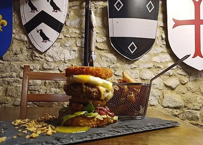 Belonga Mick Hotel *